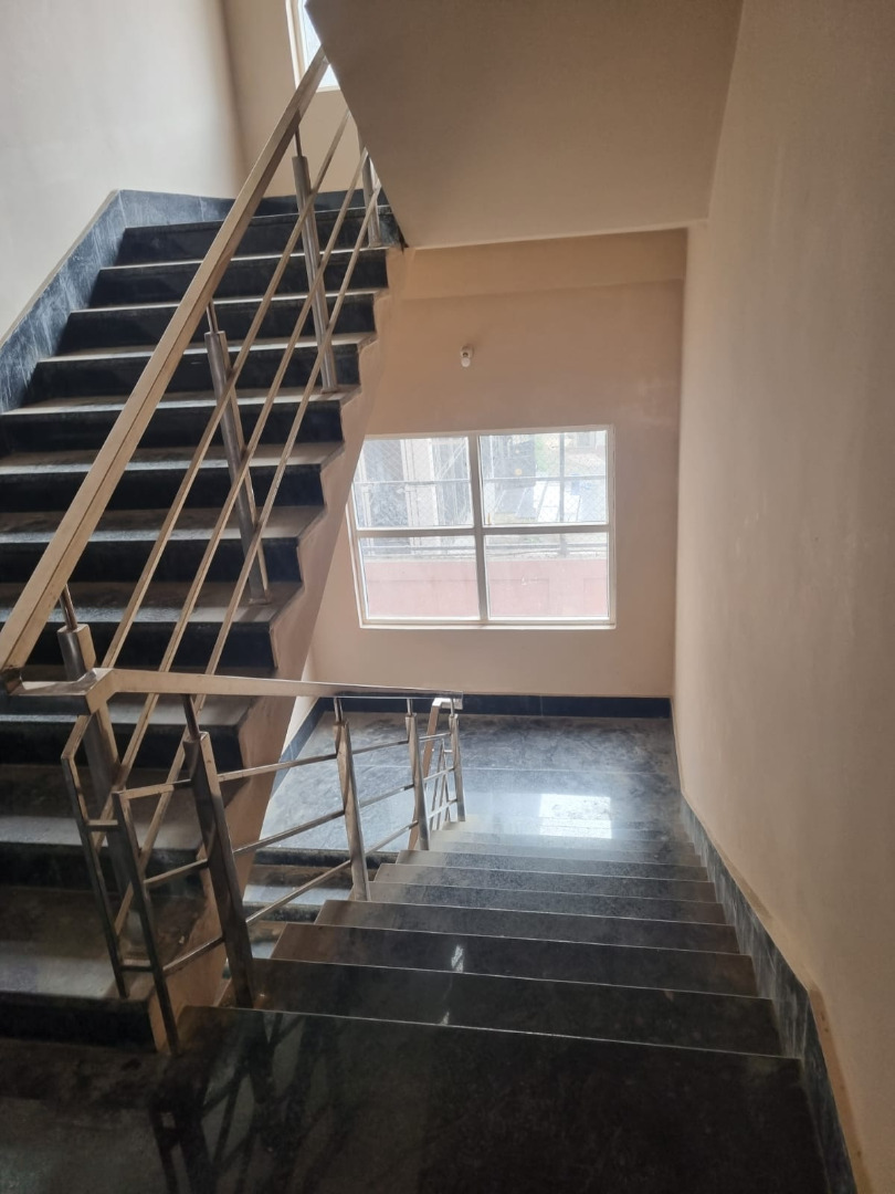 Unfurnished 3bhk in Fakharuddin Ali Ahmed Road, Barbari Village, Guwahati, Assam, India for Rent